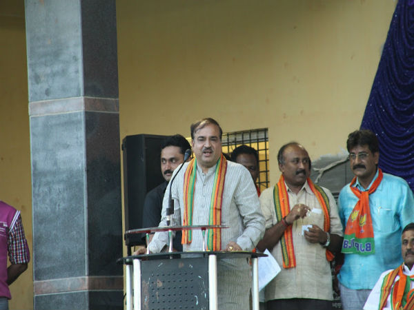 ಅನಂತ್ ಕುಮಾರ್