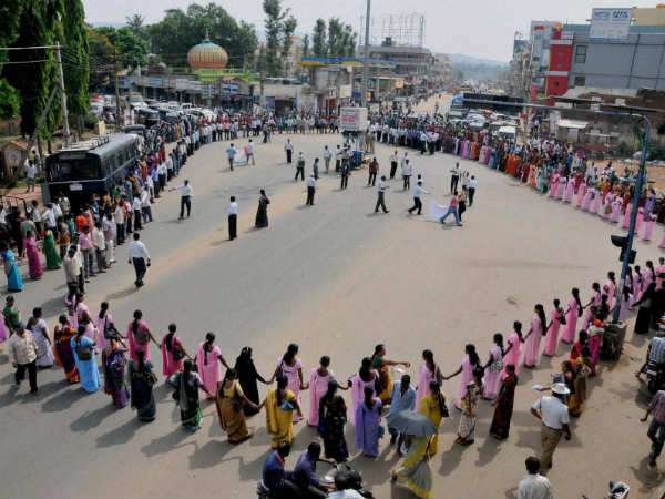ಚಿತ್ರ ಸುದ್ದಿ: ಸರಬ್ಜಿತ್ ಗೆ ಕಂಬನಿ, ಎಲೆಕ್ಷನ್ ಪ್ರಚಾರ