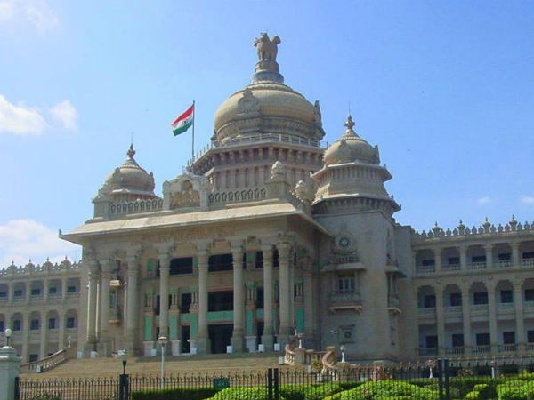 ಅತಂತ್ರ ವಿಧಾನಸಭೆ ಎಂದ ಸಮೀಕ್ಷೆ