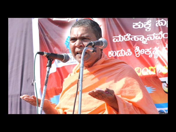 ಶ್ರೀಗಳ ವಾಗ್ದಾಳಿ