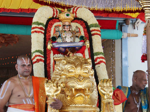 ಸಿಂಹ ವಾಹನದಲ್ಲಿ ರಾರಾಜಿಸುತ್ತಿರುವ ಬಾಲಾಜಿ