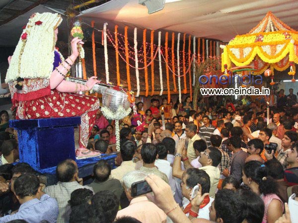 ಮಂಗಳೂರು ಶೋಭಾಯಾತ್ರೆಯ ಚಿತ್ರಗಳು