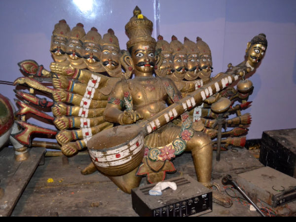 ವಿಶಿಷ್ಟವಾದ ರಾವಣದ ಪ್ರತಿಮೆ