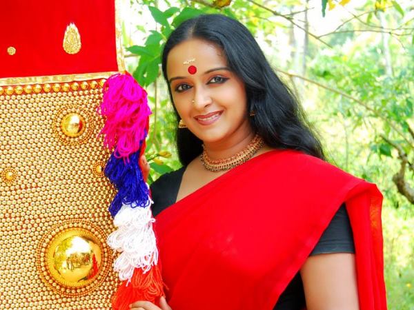 ಶಾಲು ಮೆನನ್ ಸರಿತಾ ನಾಯರ್ ಸಾಕ್ಷಿ