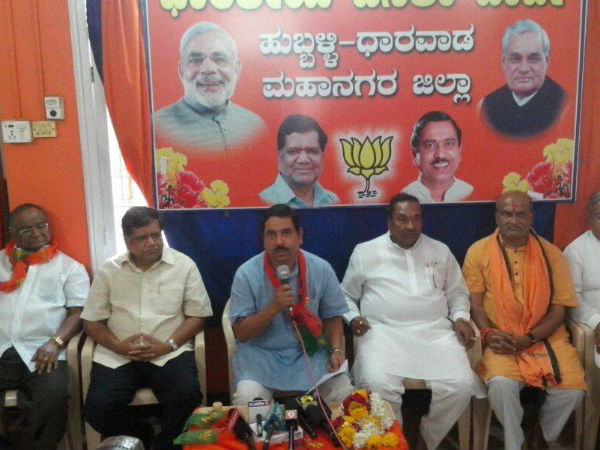 ಹಿಂದೂಪರ ಸಂಘಟನೆ ನಾಯಕ ಮುತಾಲಿಕ್