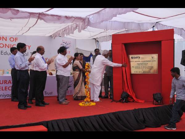 ನ್ಯಾ.ಗೋಪಾಲ ಗೌಡರಿಂದ ಶಾಲೆ ಉದ್ಘಾಟನೆ