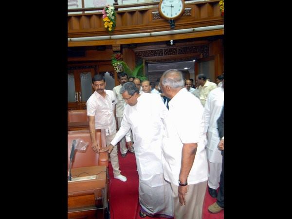 ಸದಸ್ಯರ ಚಿತ್ರ ಲಭ್ಯ