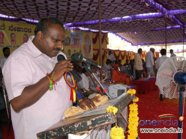 ನೆರೆ ಪೀಡಿತ ಪ್ರದೇಶಕ್ಕೆ ಕುಮಾರಸ್ವಾಮಿ