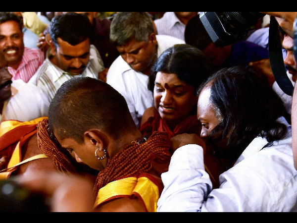 ಸತ್ಸಂಗ ಪ್ರವಚನದಲ್ಲಿ ನಿತ್ಯಾ ಉವಾಚ