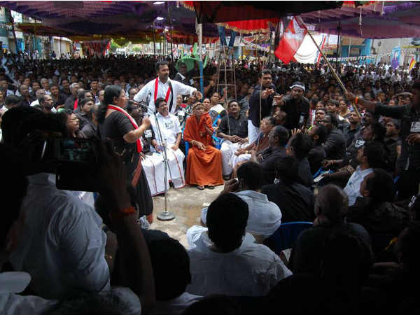 ಅರುಣಗಿರಿನಾಥ ವಿರುದ್ಧವೂ ಕೇಸು ದಾಖಲಾಗಿತ್ತು