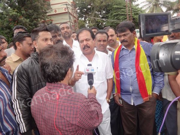 ಸಾರಾ ಗೋವಿಂದು ಖಂಡನೆ
