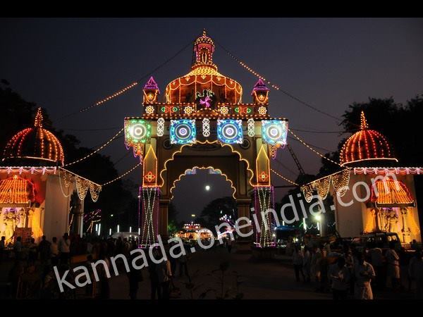 ಐದು ದಿನಗಳ ಕಾಲ ವಿಜೃಂಭಣೆ ಮೇಳ