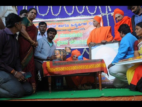 ಪರಿಣಾಮಕಾರಿ ಮೂಡಿದ ಬಂದಿದೆ ಸಾಕ್ಷ್ಯಚಿತ್ರ
