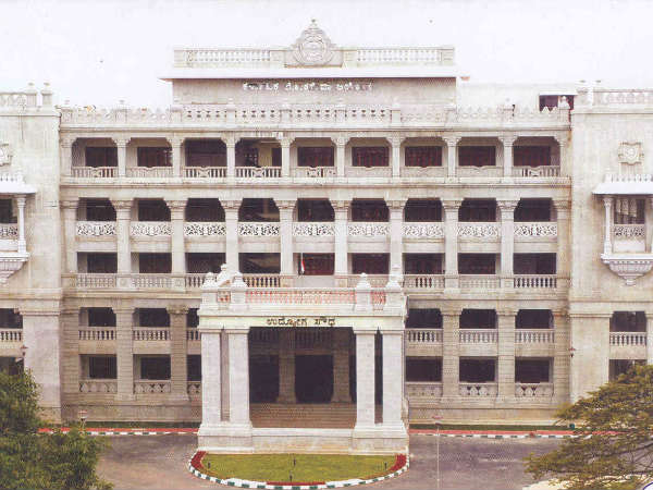 ರಾಜಕೀಯ ಪಕ್ಷಗಳ ನಡುವೆ ಕೆಪಿಎಸ್ಸಿ ಕಲಹ