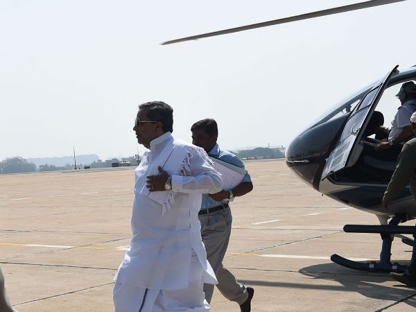 ರಸ್ತೆ ಮಾರ್ಗದ ಮೂಲಕ ಪ್ರಯಾಣ
