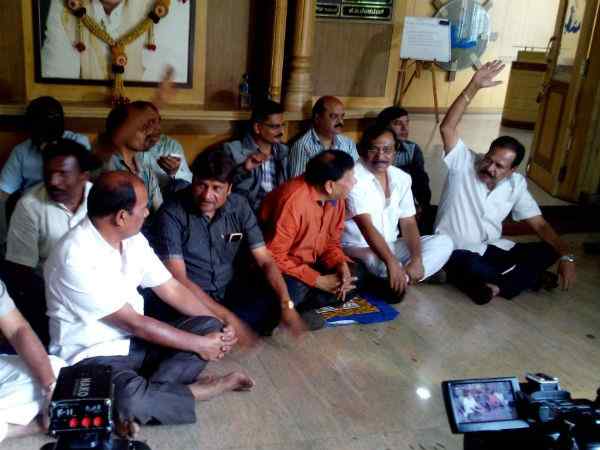 ಆಯ್ಕೆ ಮಾಡಿ ಡಬ್ಬಿಂಗ್