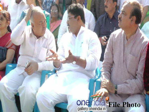 ಉಪಮುಖ್ಯಮಂತ್ರಿ ಆಗಿದ್ದವರಿಗೆ ಬುದ್ದಿ ಇರಲಿಲ್ಲವೇ?