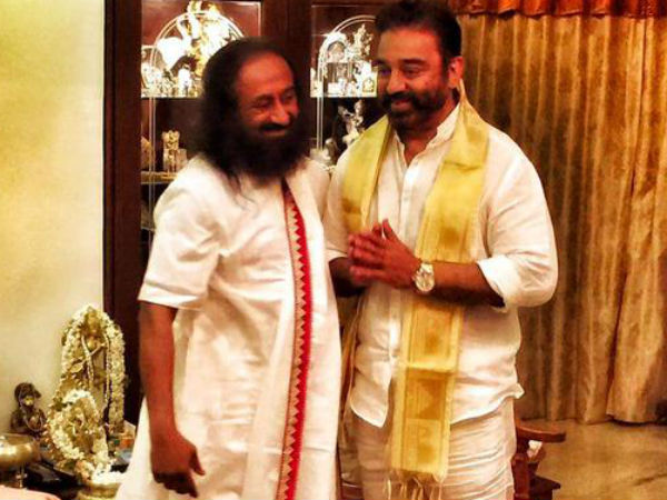 ಆಧಾತ್ಮ ಗುರು ರವಿಶಂಕರ್ ಗುರೂಜಿ ಭೇಟಿ