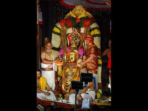 ಮೋಹಿನಿ ರೂಪದಲ್ಲಿ ಅವತರಿಸಿದ ಶ್ರೀಹರಿ