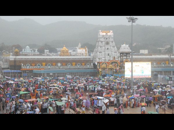 ಏಳನೇ ದಿನ ಸೂರ್ಯಪ್ರಭ ವಾಹನ