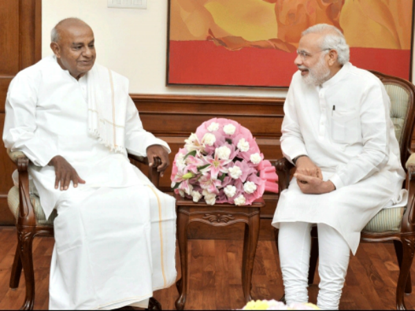 ಮೋದಿಯನ್ನು ಗೌರವಿಸುವ ಗೌಡ್ರು