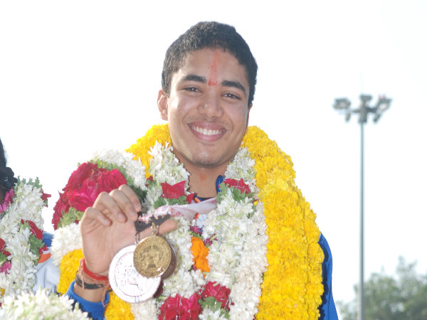 ಪ್ರಸಾದ್ ಸ್ಟ್ರಾಂಗೆಸ್ಟ್ ಮ್ಯಾನ್ ಆಫ್ ಇಂಡಿಯಾ
