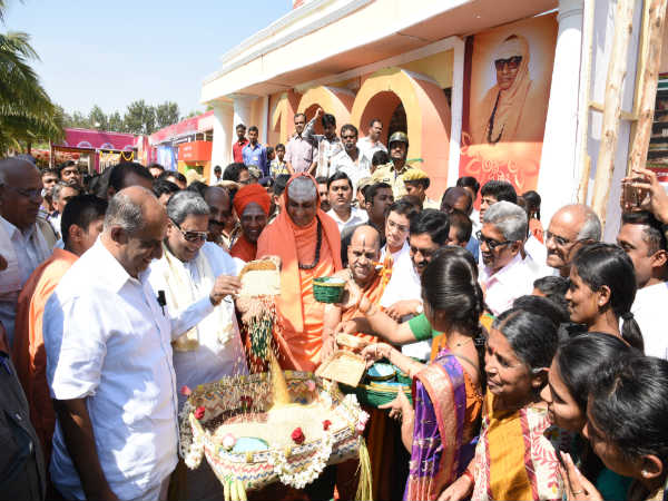 ಸುತ್ತೂರು ಜಾತ್ರೆಯ ಖುಷಿಯಲ್ಲಿ ಸಿದ್ದರಾಮಯ್ಯ ಹೇಳಿದ್ದೇನು?
