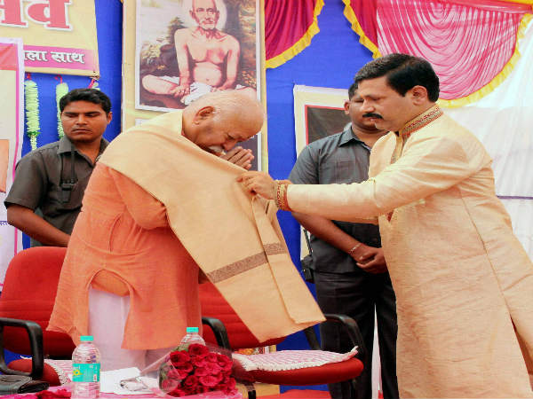ಮಾತೃಶಕ್ತಿ ಪ್ರಶಸ್ತಿ ಪಡೆದ ಆರ್ಎಸ್ಎಸ್ ಮುಖ್ಯಸ್ಥ