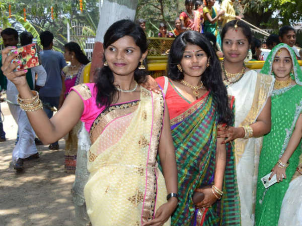 ಬಾರೇ ಸೆಲ್ಫಿ ತಕ್ಕೊಳ್ಳೋಣ