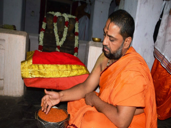 ಕಣ್ಣೀರಿಟ್ಟ ಶ್ರೀಗಳು