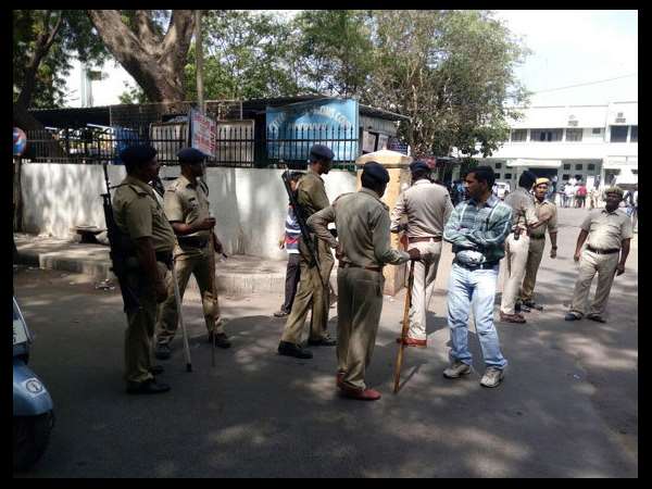 ಗುಲ್ಬರ್ಗ್ ಸೊಸೈಟಿ ಹತ್ಯಾಕಾಂಡ, 36 ಮಂದಿಗೆ ಖುಲಾಸೆ