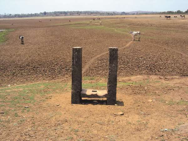 ಕಬಿನಿ ಜಲಾಶಯದಲ್ಲೂ ಹಳ್ಳಿ, ದೇಗುಲಗಳು ಮುಳುಗಿವೆ
