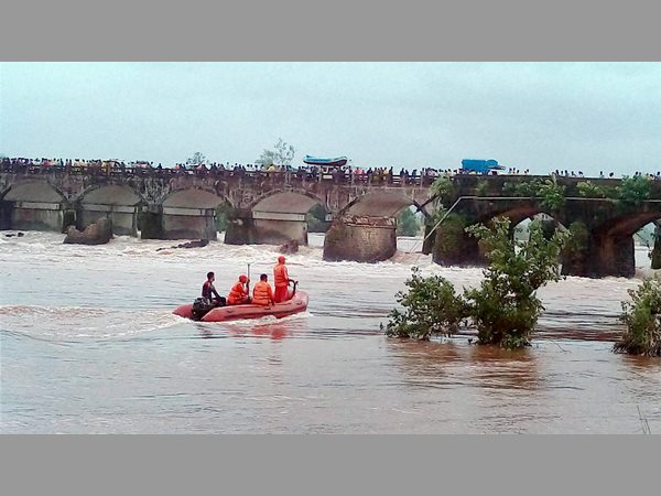 ಸೈನಿಕರ ಶ್ರಮ