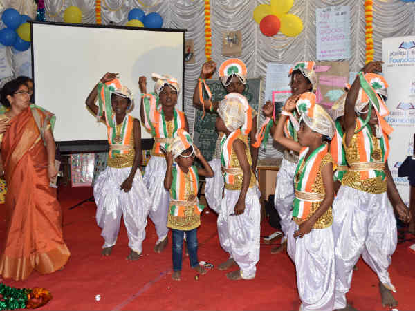 9 ಮಕ್ಕಳು ಬಂದಿದ್ದಾರೆ