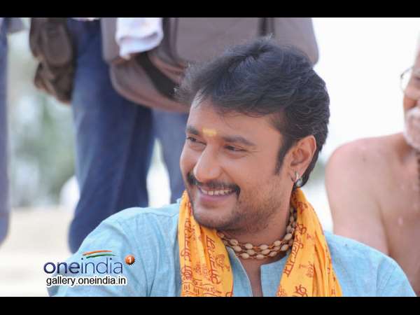 ಚಾಲೆಂಜಿಂಗ್ ಸ್ಟಾರ್ ಮನೆಗೆ ಕಲ್ಲು ಹೊಡೆದಿದ್ದು ಯಾರು?