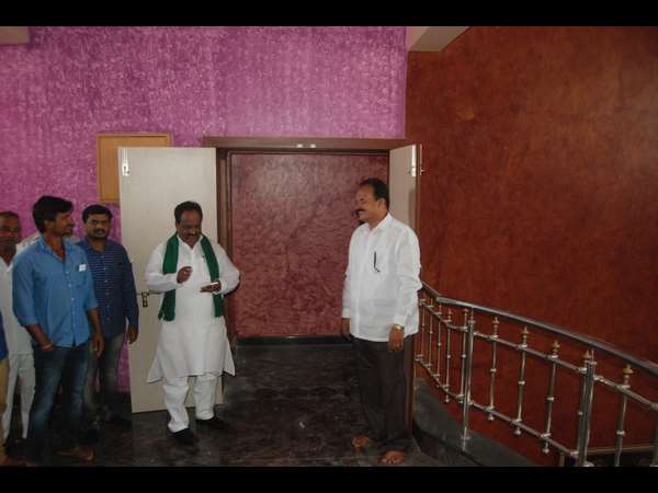 ಹತ್ತು ದಿನ ವಾಸ್ತವ್ಯ