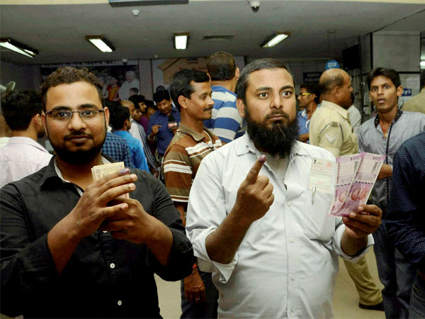 ಬ್ಯಾಂಕ್ ಖಾತೆದಾರರಿಗೆ ಮಸಿ ಬಿಸಿ