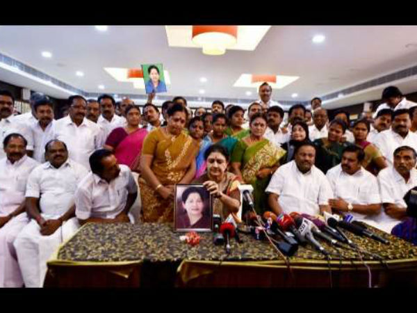 ಕಾರ್ಯಕರ್ತರ ಜತೆ ಶಶಿಕಲಾ ಸಂವಾದ