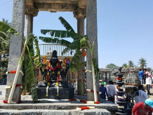 ವಿಷ್ಣು ದೇಗುಲದಲ್ಲಿ ಶಿವನ ಮೂರ್ತಿ