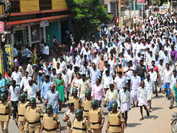 ವರದಿ ಒಪ್ಪಿಸಿದ ಮುಖಂಡರು