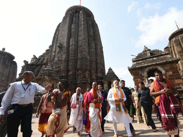 ಇತಿಹಾಸ ಕೇಳಿ ತಿಳಿದುಕೊಂಡ ಮೋದಿ