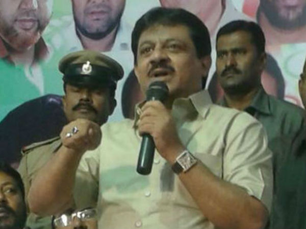 ದೂರದ ಸಂಬಂಧಿ ಎಂದ ಜಮೀರ್