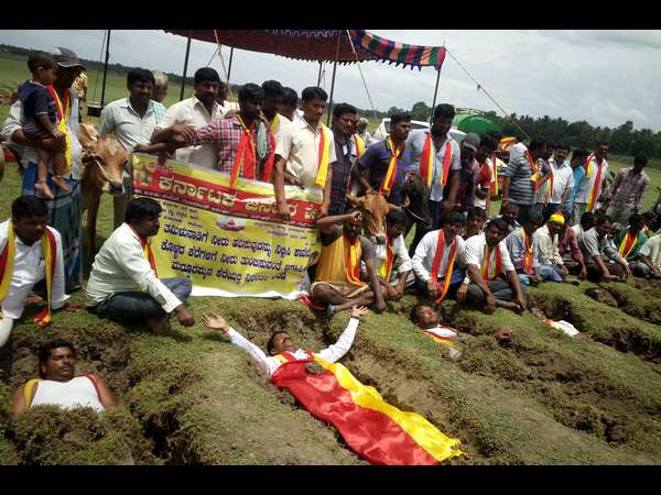 ಮಲಗ್ತೀವಿ ಮಣ್ಣಾಕಿ!