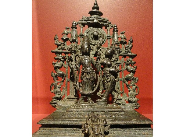 ಅನುಕೂಲ ಇದ್ದವರು ಲಕ್ಷ್ಮೀ ನಾರಾಯಣ ಹೃದಯ ಪಾರಾಯಣ ಮಾಡಿಸಿ