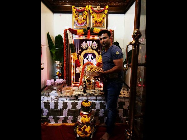 ಯಾರು ಗಾಡ್ ಫಾದರ್ ಇಲ್ಲ