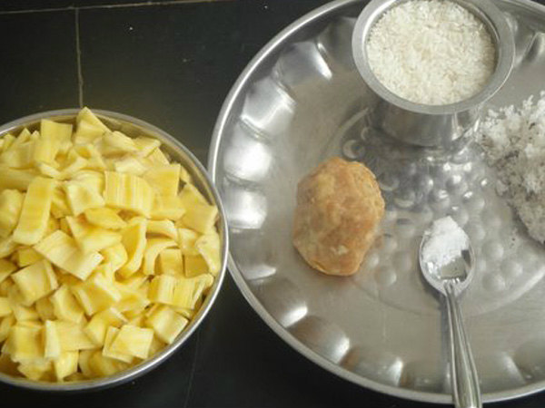 ಪೆಲಕ್ಕಾಯಿ ಗಟ್ಟಿಗೆ ಹಲವು ಹೆಸರು