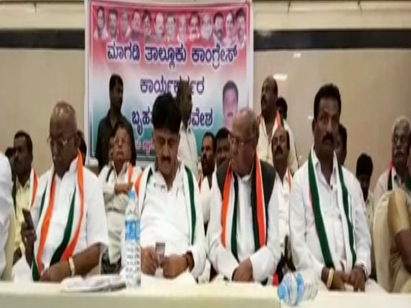 ಅಧಿಕಾರ ಬಯಸಿ ಯಾರೂ ಕಾಂಗ್ರೆಸ್ ಪಕ್ಷಕ್ಕೆ ಬರುವುದು ಬೇಡ