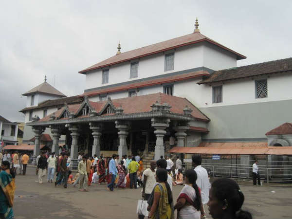 ಬಸ್ಸಿನಲ್ಲಿ ಸ್ವಚ್ಛತೆಗೆ ಪರಿಹಾರ