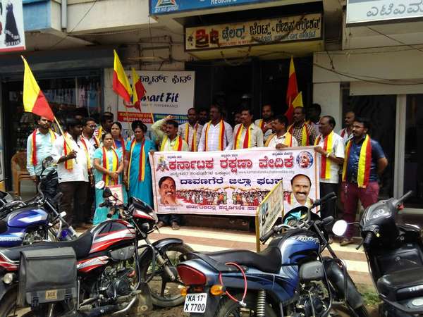 ಪ್ರವೇಶಾತಿ ಪರೀಕ್ಷೆ ತಡೆಹಿಡಿಯಲು ಆಗ್ರಹ