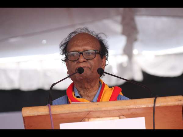 ಈಗ ನಾನು ಗೌರಿಯಾಗಿದ್ದೇನೆ - ಚಂಪಾ